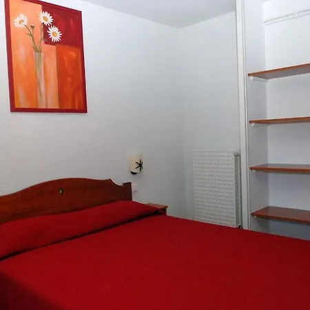 Semesteranläggning (resort) Les Cabannes 3p 7 *