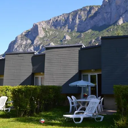Les Cabannes 3p 7 Semesteranläggning (resort)