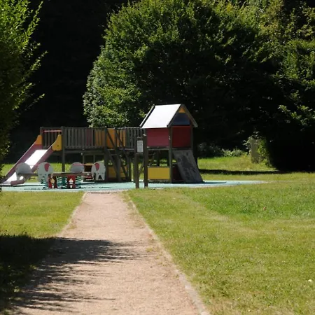 Les Cabannes 3p 7 Semesteranläggning (resort)